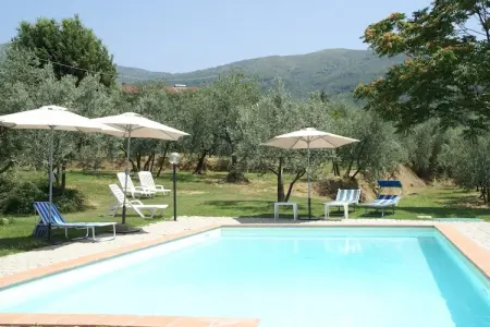 Podere Pulicciano, Splendide villa avec piscine en Toscane - Photo 9