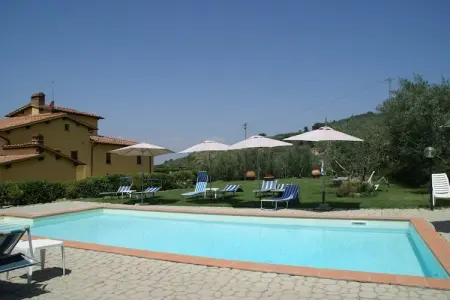Podere Pulicciano, Splendide villa avec piscine en Toscane - Photo 10