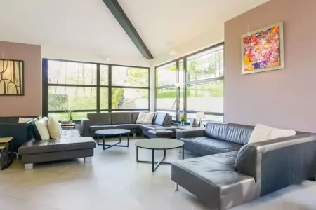 Havre de Paix, Somptueuse Villa avec piscine, jacuzzi et magnifique jardin à Wavre - Photo 3