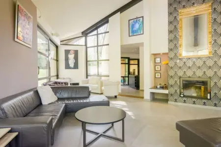 Havre de Paix, Somptueuse Villa avec piscine, jacuzzi et magnifique jardin à Wavre - Photo 13