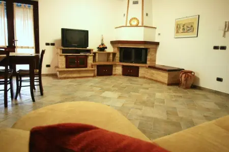 Raggio Un Posto al Sole, Maison de vacances pittoresque à Cagli avec terrasse couverte et barbecue - Photo 13