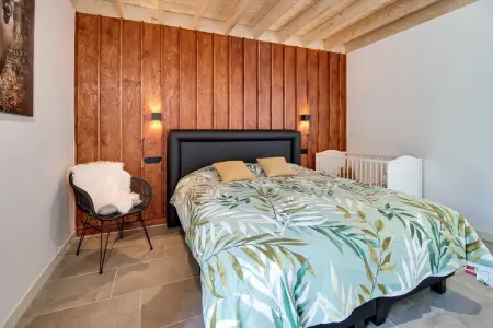 Chalet des Sapins, Magnifique chalet tout confort avec sauna et bain nordique à Hotton - Photo 8