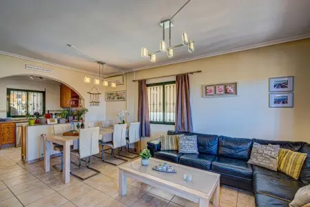 Casa Bale Bale, Maison de vacances accueillante à Orihuela avec jardin - Photo 1