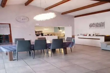 le Champlain, Jolie maison de vacances à Orange avec piscine privée - Photo 13