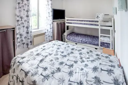 le Champlain, Jolie maison de vacances à Orange avec piscine privée - Photo 20