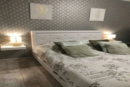 le Champlain, Jolie maison de vacances à Orange avec piscine privée - Photo 23