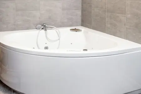 le Champlain, Jolie maison de vacances à Orange avec piscine privée - Photo 28