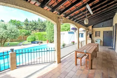 le Champlain, Jolie maison de vacances à Orange avec piscine privée - Photo 30