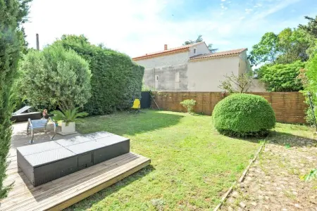 le Champlain, Jolie maison de vacances à Orange avec piscine privée - Photo 32