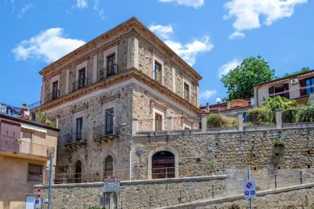 Antico Opificio, Charmante maison de vacances à Ficarra avec jardin meublé - Photo 34