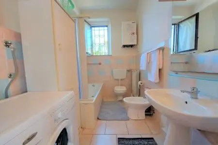 Green Eden, Maison de vacances ensoleillée à Santa Maria avec piscine privée - Photo 25