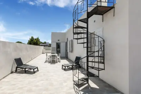 La casa di Isotta, Élégante maison de vacances à Locogrande avec jardin - Photo 22