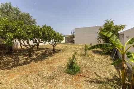 La casa di Isotta, Élégante maison de vacances à Locogrande avec jardin - Photo 32