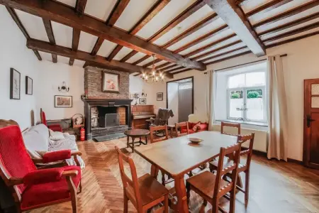 Château-ferme de Sterpigny, Maison de vacances classée à Gouvy avec jardin clôturé - Photo 3