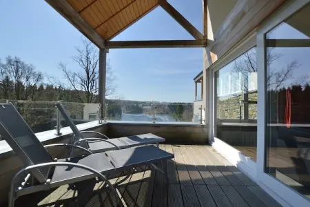 La Terrasse du Lac, Luxueux appartement de vacances avec sauna, cheminée et vue sur un lac - Photo 4