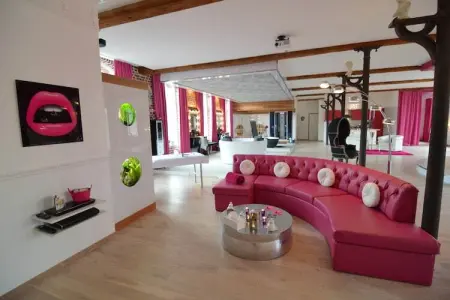 Le baiser d'Angeli, Loft de Luxe avec jacuzzi, sauna infrarouge et ambiance extraordinaire! - Photo 8