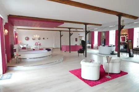 Le baiser d'Angeli, Loft de Luxe avec jacuzzi, sauna infrarouge et ambiance extraordinaire! - Photo 10