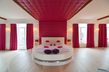 Le baiser d'Angeli, Loft de Luxe avec jacuzzi, sauna infrarouge et ambiance extraordinaire! - Photo 17