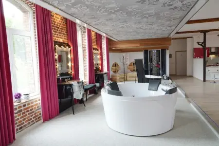 Le baiser d'Angeli, Loft de Luxe avec jacuzzi, sauna infrarouge et ambiance extraordinaire! - Photo 34