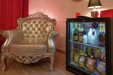 Le baiser d'Angeli, Loft de Luxe avec jacuzzi, sauna infrarouge et ambiance extraordinaire! - Photo 35