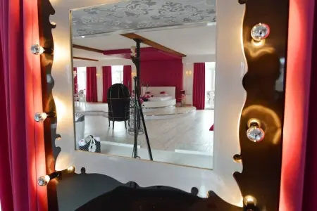 Le baiser d'Angeli, Loft de Luxe avec jacuzzi, sauna infrarouge et ambiance extraordinaire! - Photo 37