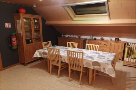Al grote, Logement très bien équipé, adapté aux familles, situé au coeur des Ardennes - Photo 3