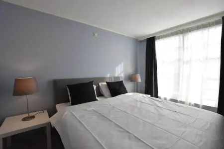 SeaLoft, Appartement lumineux avec terrasse de toit sur un parc de petite taille proche de la plage - Photo 17