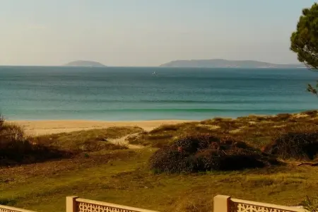 Playa Montalvo - Planta 1, Grand appartement à Sanxenxo avec accès direct à la plage - Photo 30