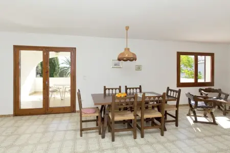 Nobis Los Pinos 2, Petit immeuble avec 4 appartements près de la plage - Photo 2