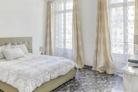 Nice Centre ville, Bel app. climatisé avec la plage, le casino et les magasins à proximité - Photo 15