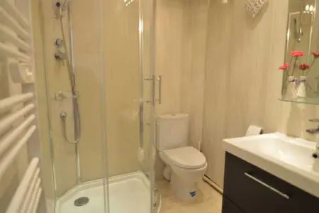 Le Parvis de la Cathédrale II, Appartement entièrement rénové en 2014. Situé en face de la cathédrale de Bayeux. - Photo 14