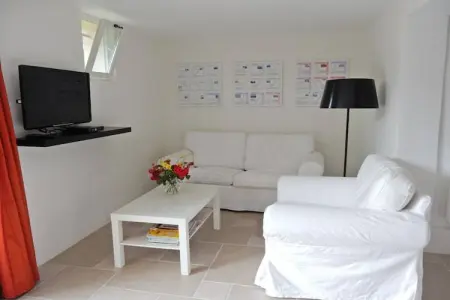 Studio - MONTBRUN-LES-BAINS, Studio dans villa provençale avec vue du Mont Ventoux - Photo 1