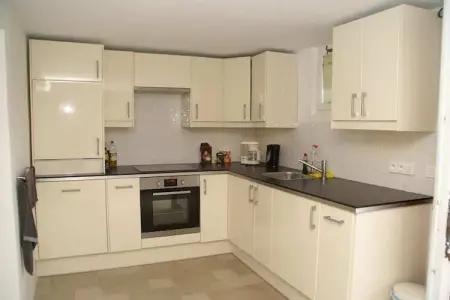 Studio - MONTBRUN-LES-BAINS, Studio dans villa provençale avec vue du Mont Ventoux - Photo 2