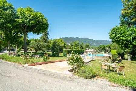 Au château près du Ventoux I, Studio au Château avec piscin eavec des spas et vue sur le mont Ventoux. - Photo 25