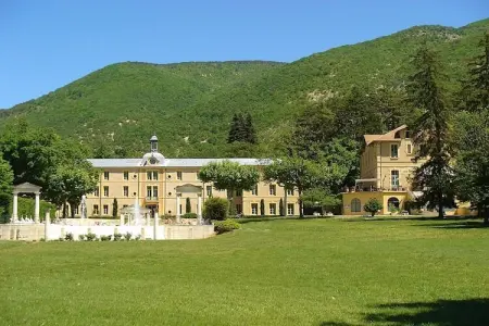 Au château près du Ventoux V, Deux Studios avec piscine, dans parc près des spas et vue sur le mont Ventoux. - Photo 7