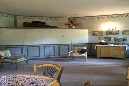 Au château près du Ventoux V, Deux Studios avec piscine, dans parc près des spas et vue sur le mont Ventoux. - Photo 11