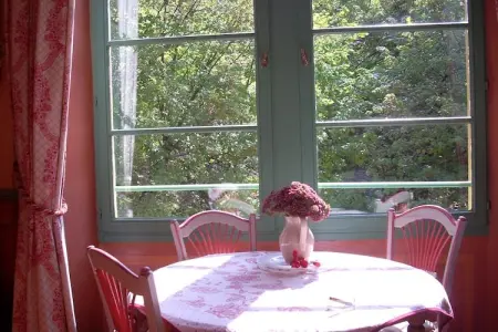 Au château près du Ventoux V, Deux Studios avec piscine, dans parc près des spas et vue sur le mont Ventoux. - Photo 12