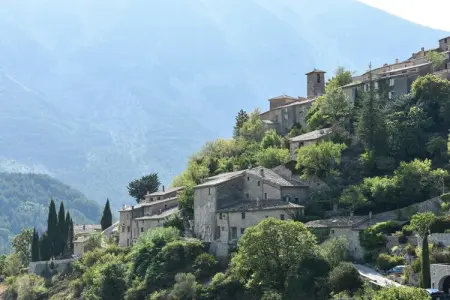 Au château près du Ventoux V, Deux Studios avec piscine, dans parc près des spas et vue sur le mont Ventoux. - Photo 24