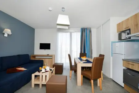 Appart'hôtel Prestige Nakâra 5, Appartement moderne et confortable situé à la plage de sable de Rochelongue - Photo 8