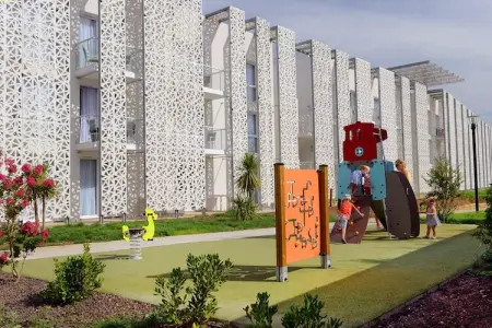 Appart'hôtel Prestige Nakâra 4, Appartement moderne et confortable situé à la plage de sable de Rochelongue - Photo 6