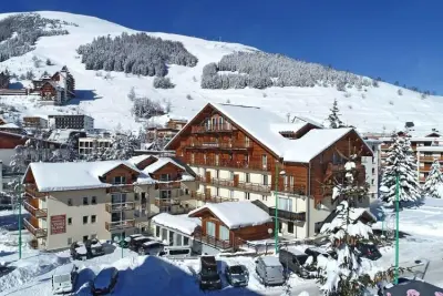 Apartment in Les Deux Alpes, Résidence	L'Ours Blanc 2 - L533806