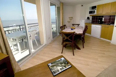 Les Terrasses de la Plage 4, Appartement avec bel emplacement en bord de mer dans le nord de la France - Photo 4