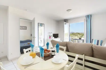 Domaine des Eucalyptus 1, Appartement net et coloré pour 4-7 personnes, dans bel station de Saint-Aygulf - Photo 11