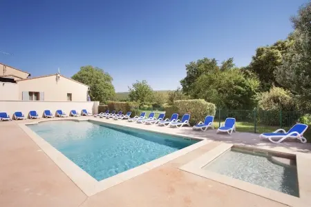 Les 4 Soleils 2, Village de vacances rural avec piscine près de Bonnieux dans le Luberon - Photo 12