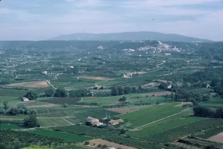 Les 4 Soleils 3, Village de vacances rural avec piscine près de Bonnieux dans le Luberon - Photo 24
