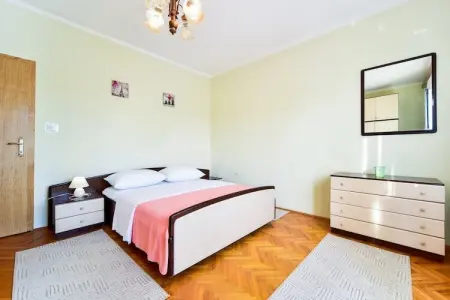 Apartment Josip, Appartement spacieux au premier étage avec piscine privée, jolie terrasse couverte - Photo 2