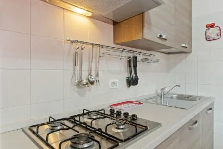 Casa Marinella Destra, Maison dans un village médiéval dans les collines, à seulement 15km de la mer - Photo 12