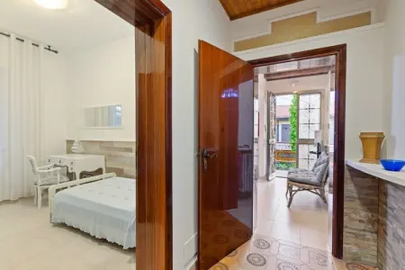 Casa Marinella Destra, Maison dans un village médiéval dans les collines, à seulement 15km de la mer - Photo 36