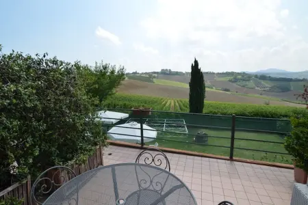 Campo Quattro, Appartement dans un établissement vinicole dans la campagne avec piscine et vue magnifique - Photo 17