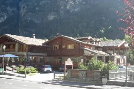 Chalet Antey Quadri C, Le chalet se trouve dans un quartier calme et ensoleillée de Antey Saint-André - Photo 20